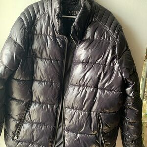 GUESS Shiny Quilted Puffer Jacket in black/Dark Plum XLT
